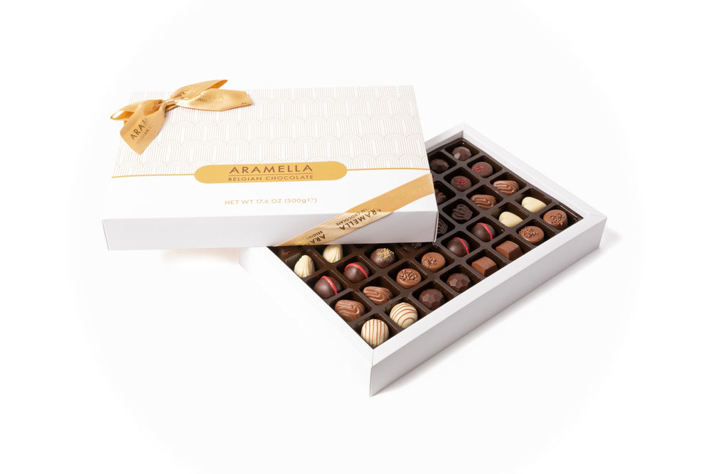 
                
                    Load image into Gallery viewer, Aramella Belgian Chocolate White Box (40 Pieces / 17.6oz)
                
            