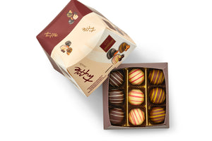 
                
                    Load image into Gallery viewer, Elit Gourmet Collection Chocolate Truffle Mix (9 Pieces / 117gr / 4.2oz )
                
            